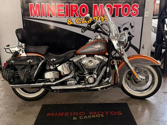 HARLEY-DAVIDSON SOFTAIL HERITAGE CLASSIC HARLEY-DAVIDSON SOFTAIL HERITAGE CLASSIC